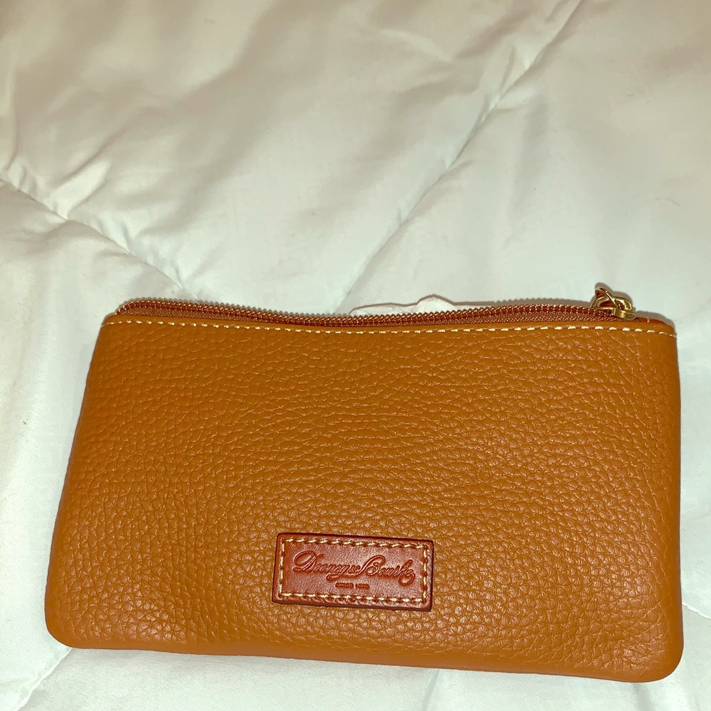 New Dooney and Bourke pebble leather pouch